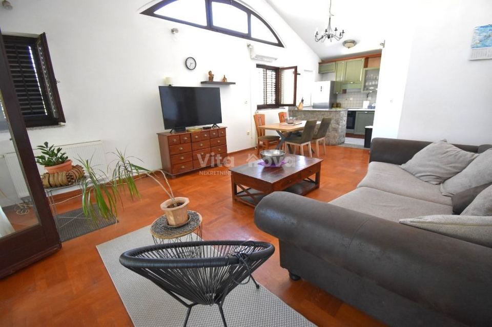 Stan u Zadru, 90m², 3 sobe, slika 2