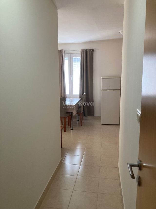 Stan u Zadru, 43m², 1 soba, slika 3