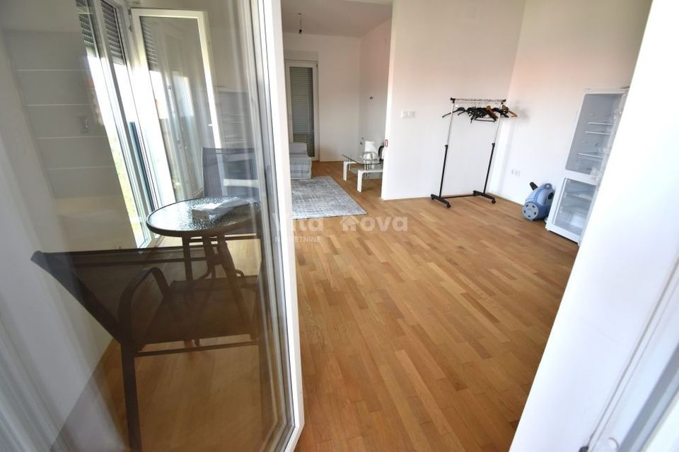 Stan u Zadru, 80m², 2 sobe, slika 4