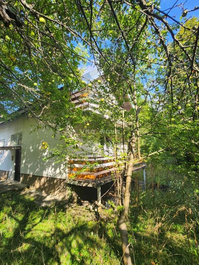 Kuća u Plaškiu, 180m², 2 sobe, slika 5