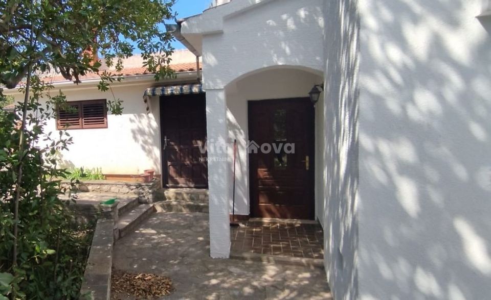 Kuća u Pašmanu, 156m², 3 sobe, slika 2