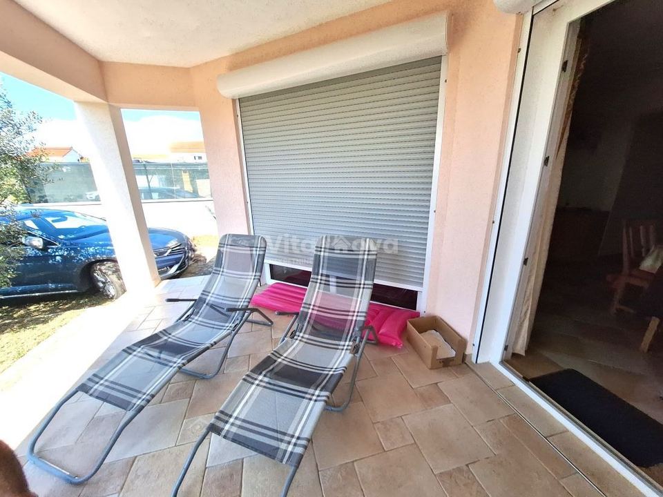 Kuća u Privlaci, 200m², 7 soba, slika 4
