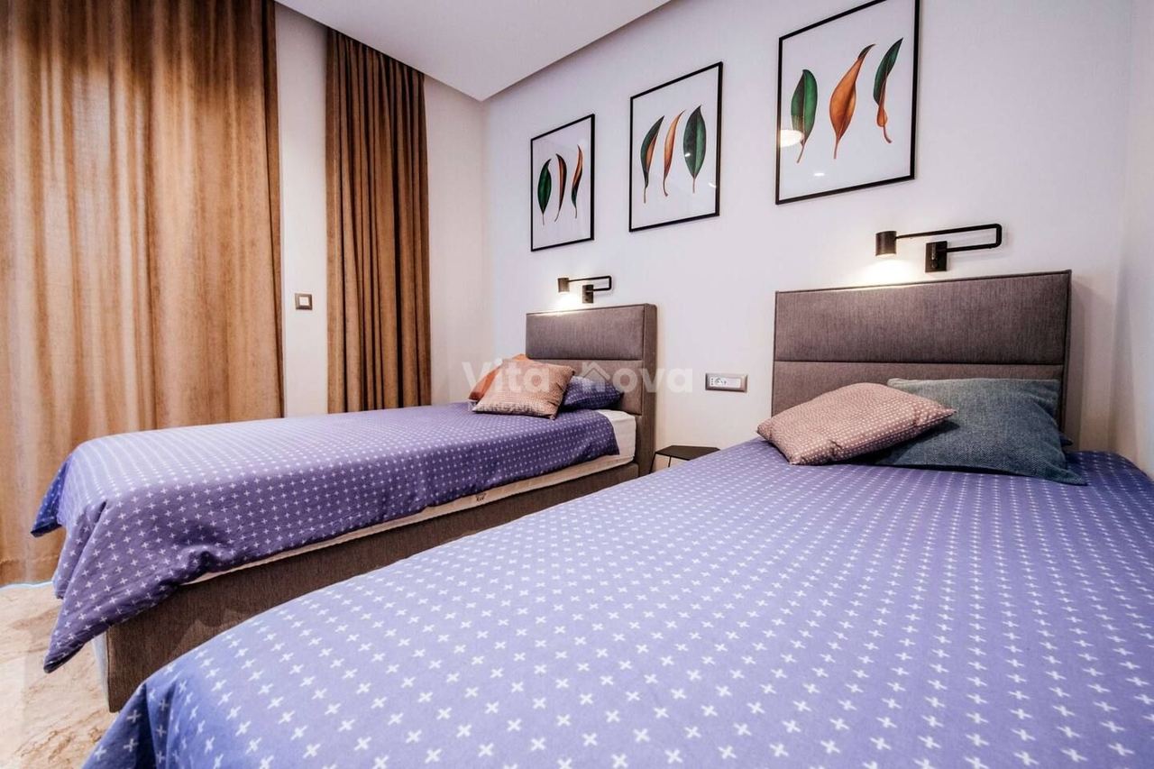 Kuća u Zemunik Donjiu, 200m², slika 3