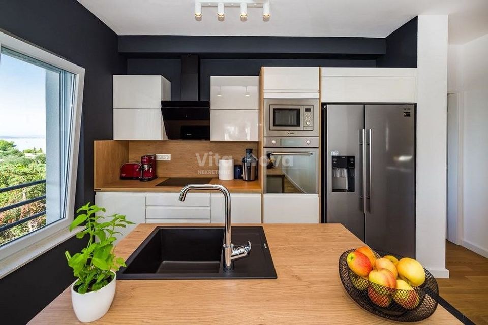 Kuća u Zadru, 200m², 5 soba, slika 5